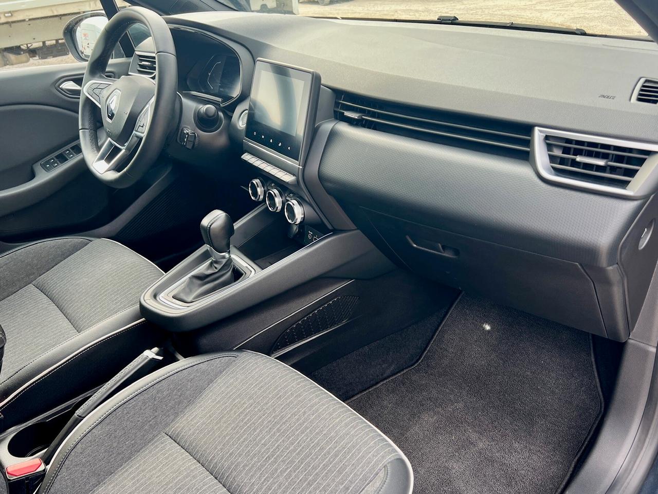 Renault Clio Full Hybrid E-Tech 140 Intens