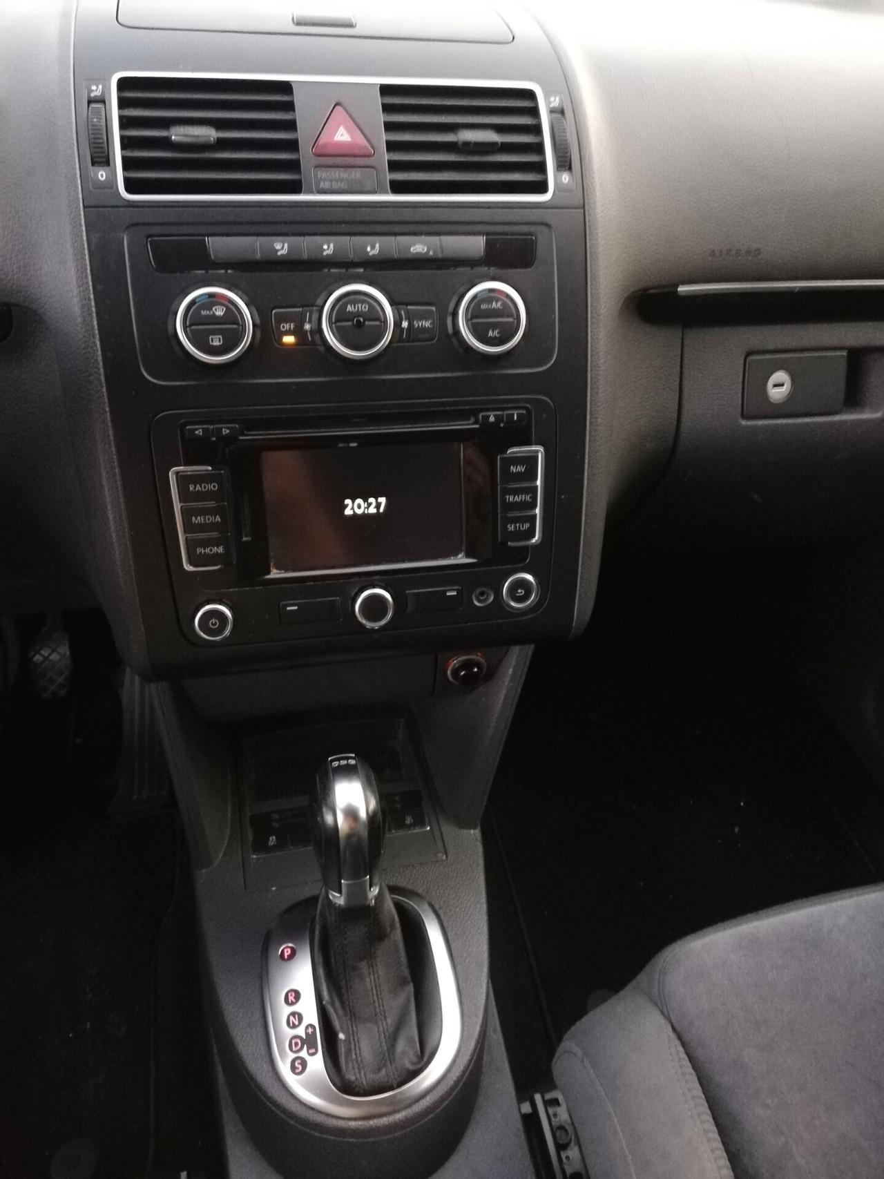 Volkswagen Touran 1.4 TSI DSG Highline EcoFuel