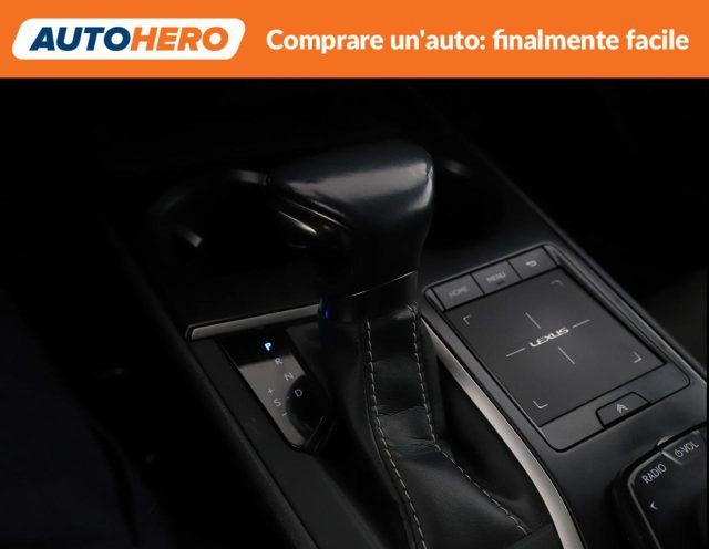 LEXUS UX Full Electric UX Hybrid Executive