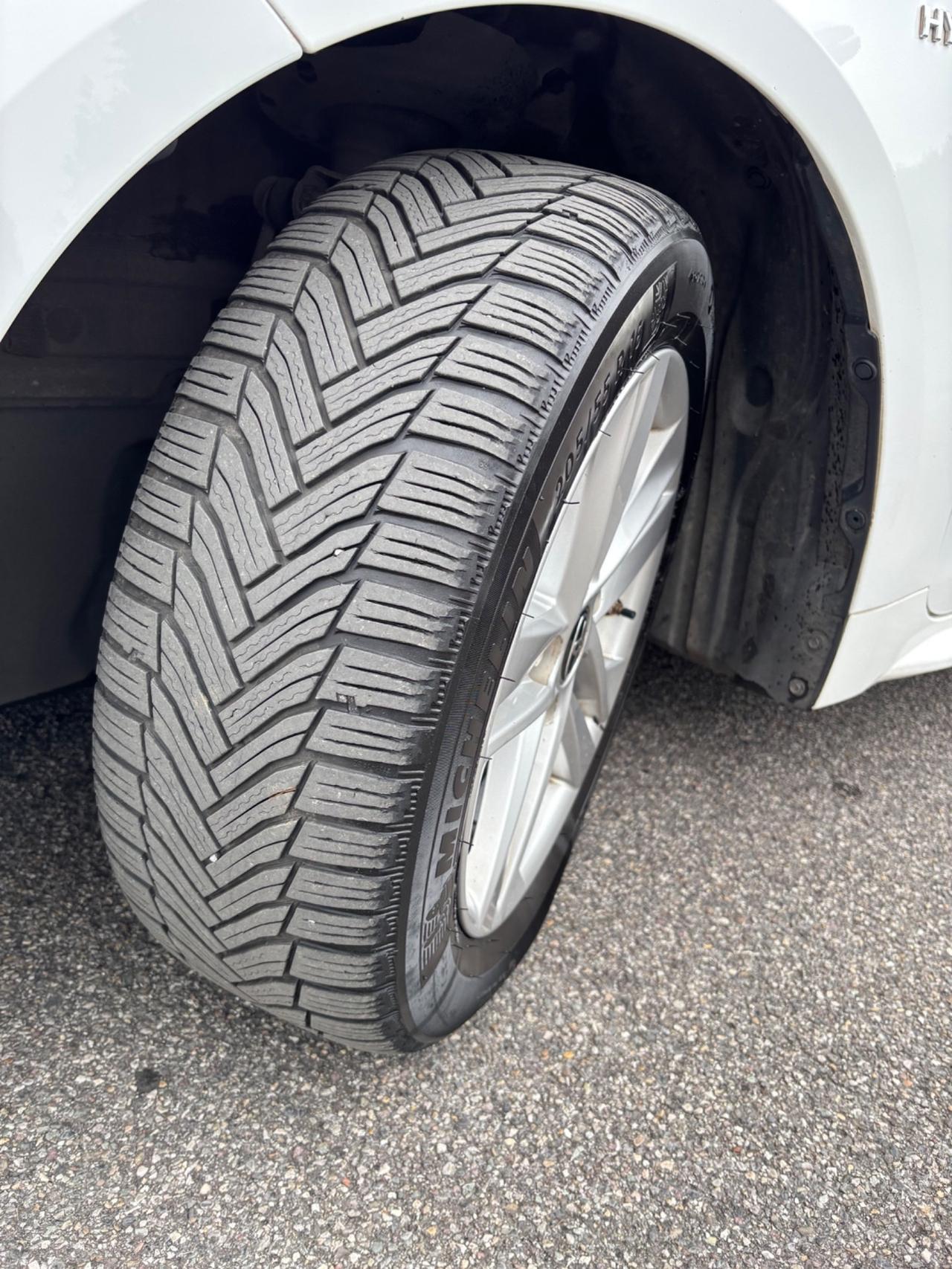 Toyota Corolla Touring Sports 1.8 Hybrid Active