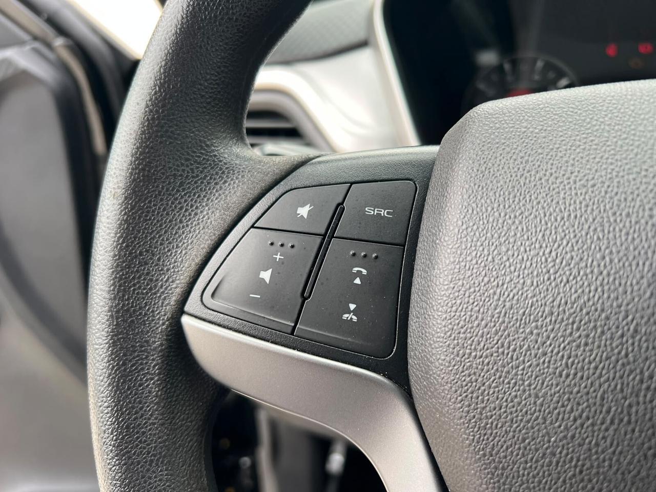 MAHINDRA KUV100 1.2 VVT K6+ 87CV 2025!!! GPL!!!