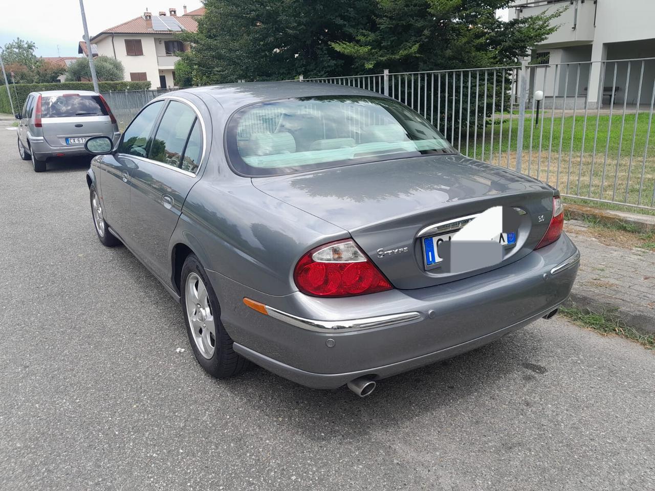 Jaguar S-Type