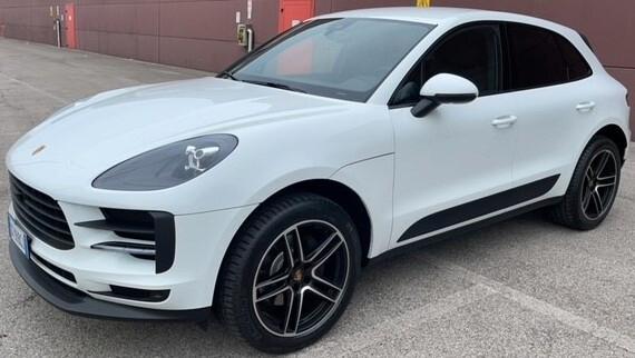 Porsche Macan 2.0 245 cv.