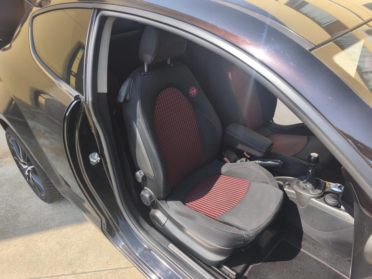 Alfa Romeo MiTo 1.4 T 155 CV Distinctive Sport Pack