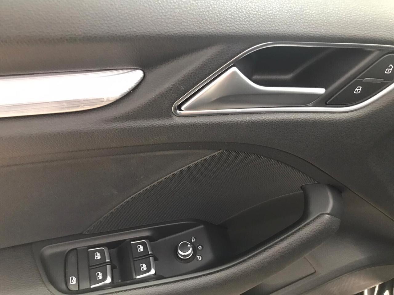 Audi A3 1.6 TDI SEDAN S-LINE 7/2019 IVA ESPOSTA