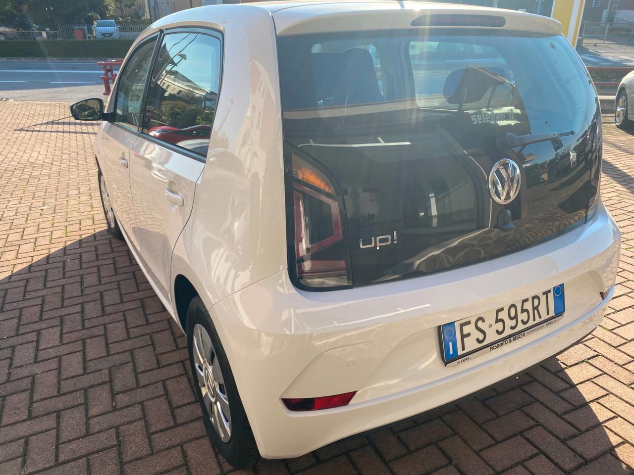 Volkswagen up! 1.0 5p. eco move up! BlueMotion Technology