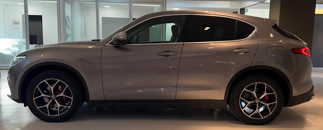 Alfa Romeo Stelvio 2.2 210 CV AT8 Q4 - 2018