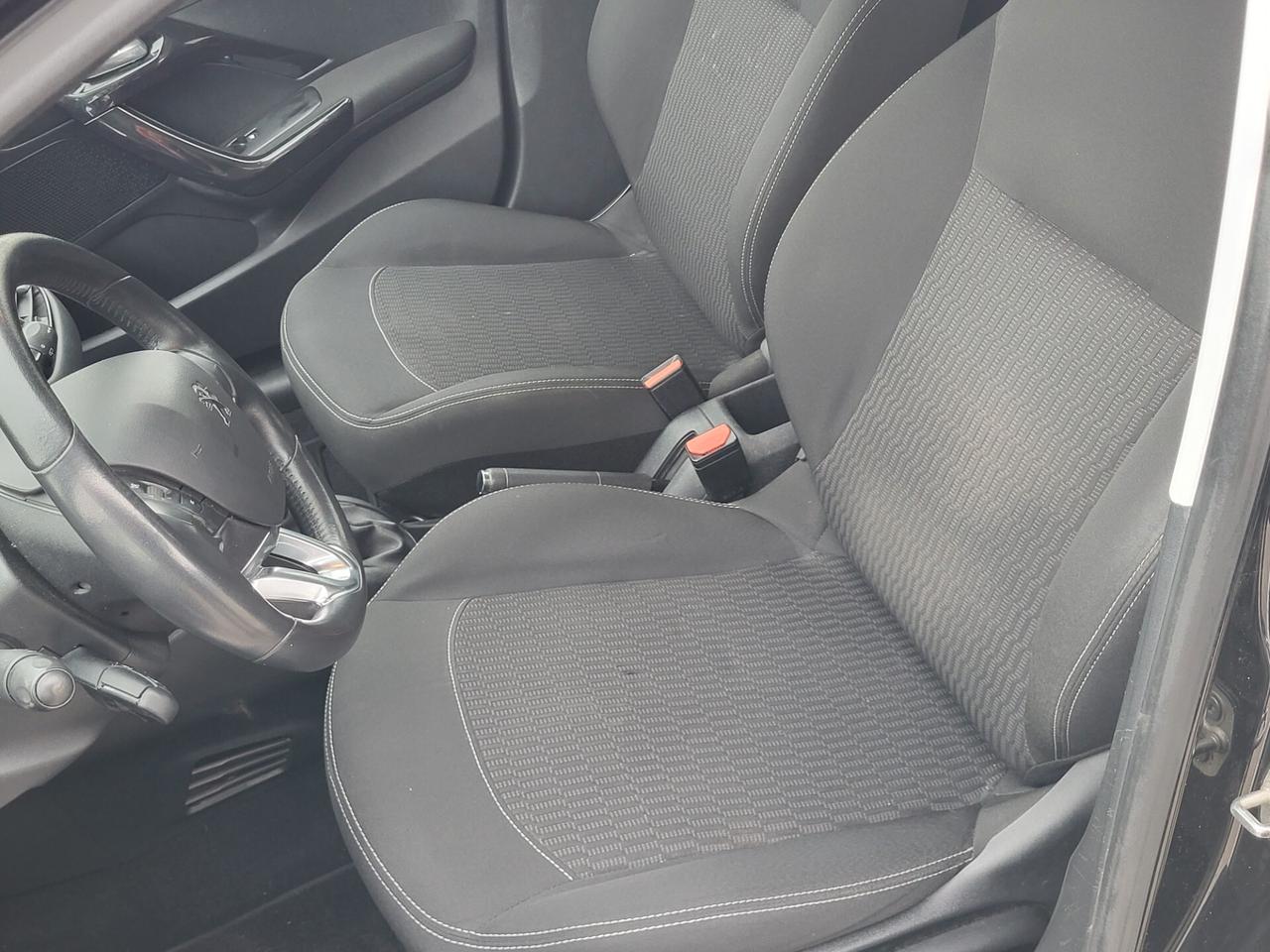 Peugeot 208 BlueHDi 75 5 porte Active