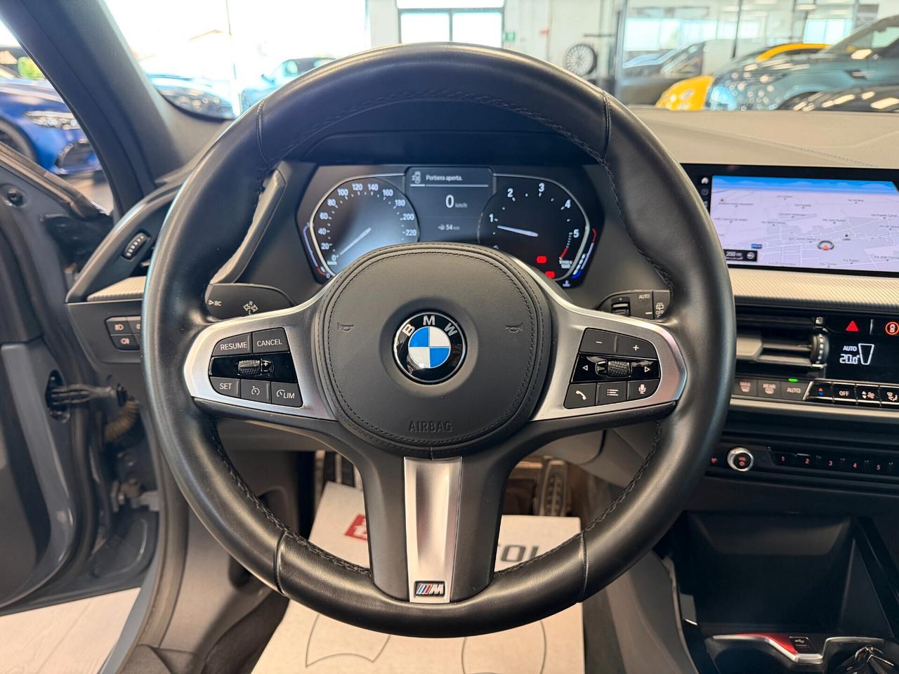 Bmw 118 118d 5p. Msport