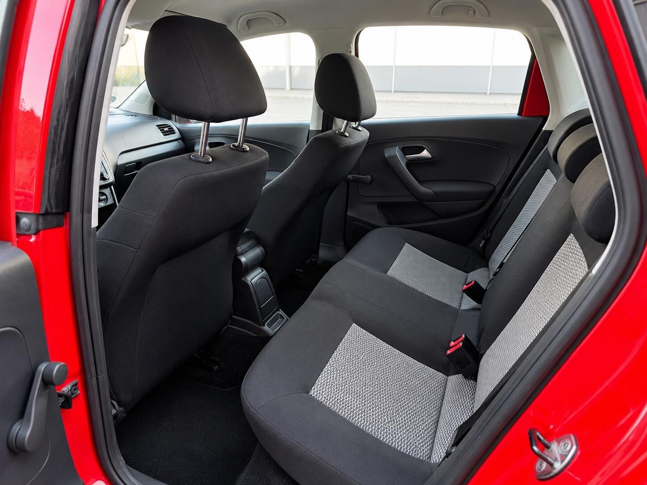 Volkswagen Polo 1.2 anno 2012 cv 70 Neopatentati Garanzia 1 anno