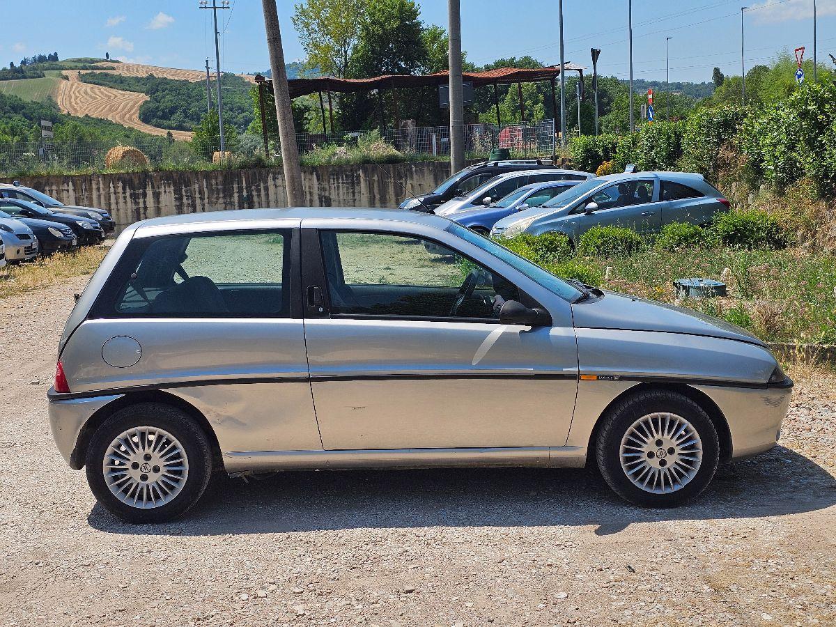 LANCIA Y 1.2 BENZINA OK NEOPATENTATI
