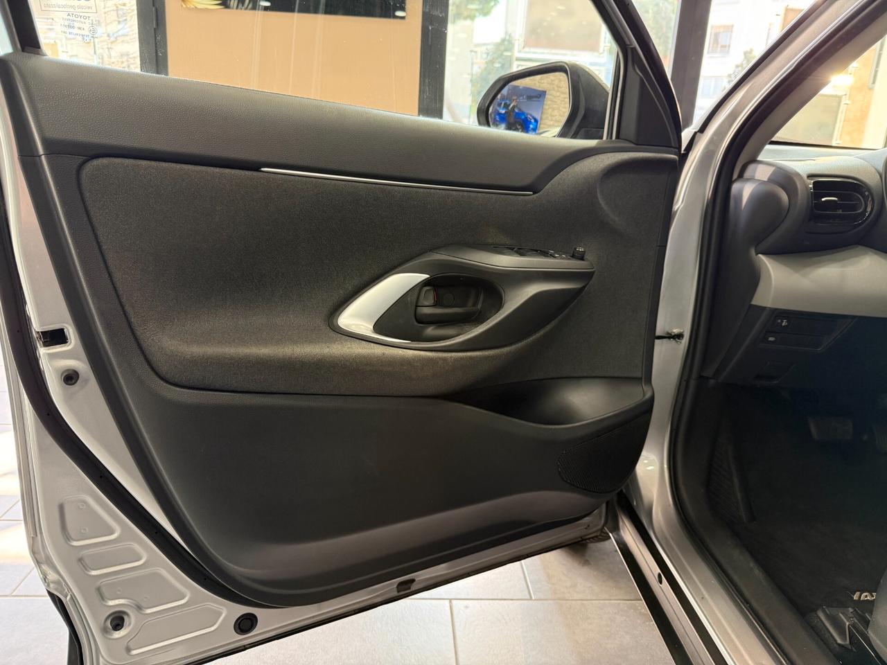 Toyota Yaris Cross 1.5 Hybrid 5p. E-CVT Business