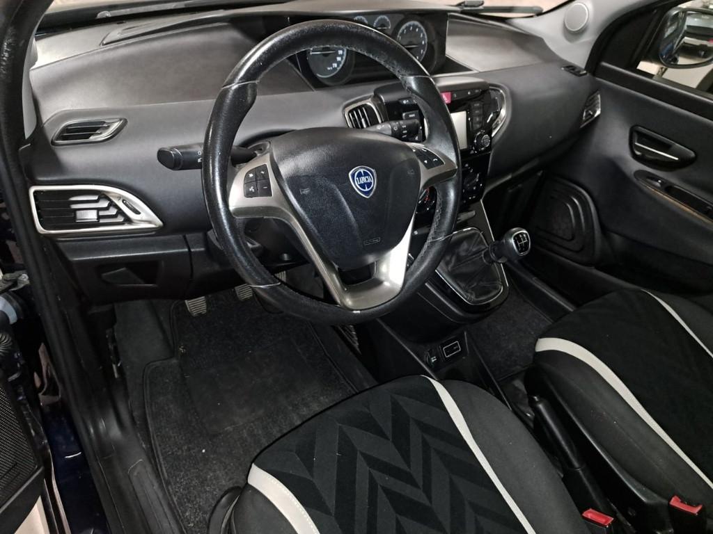 LANCIA Ypsilon III 2015 - Ypsilon 1.2 Gold 69cv