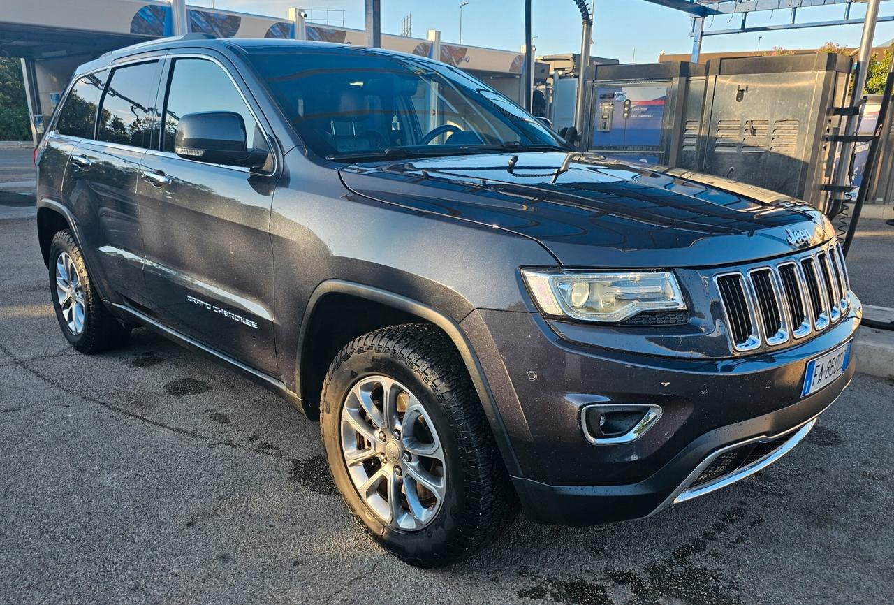 Jeep Grand Cherokee OVERLAND limited