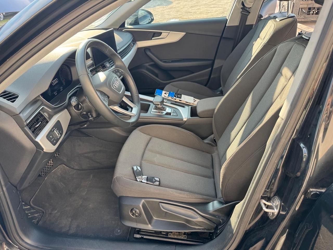 Audi A4 Avant 35 2.0 tdi mhev 163cv START INCIDENTATA