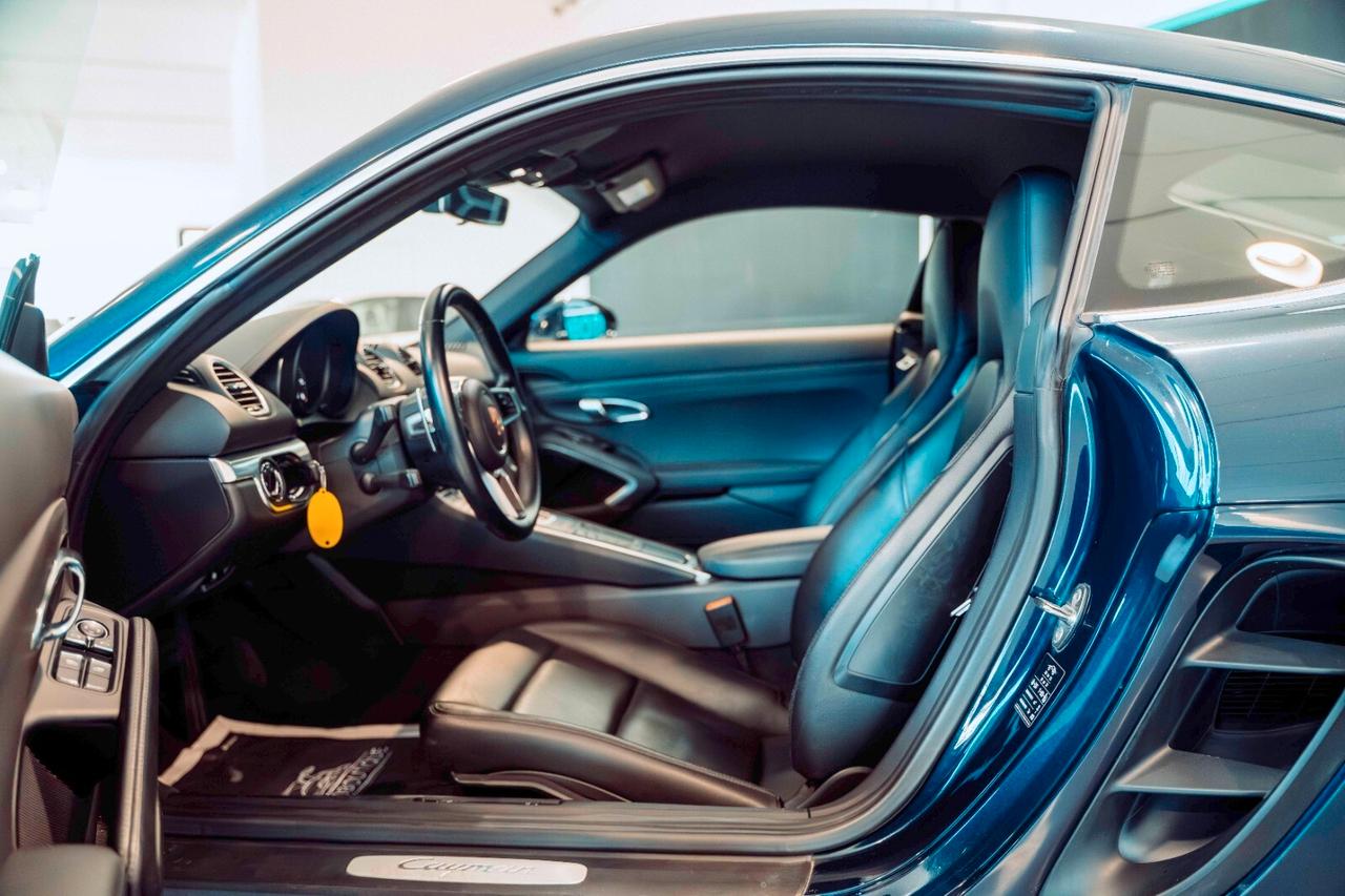 Porsche Cayman 718
