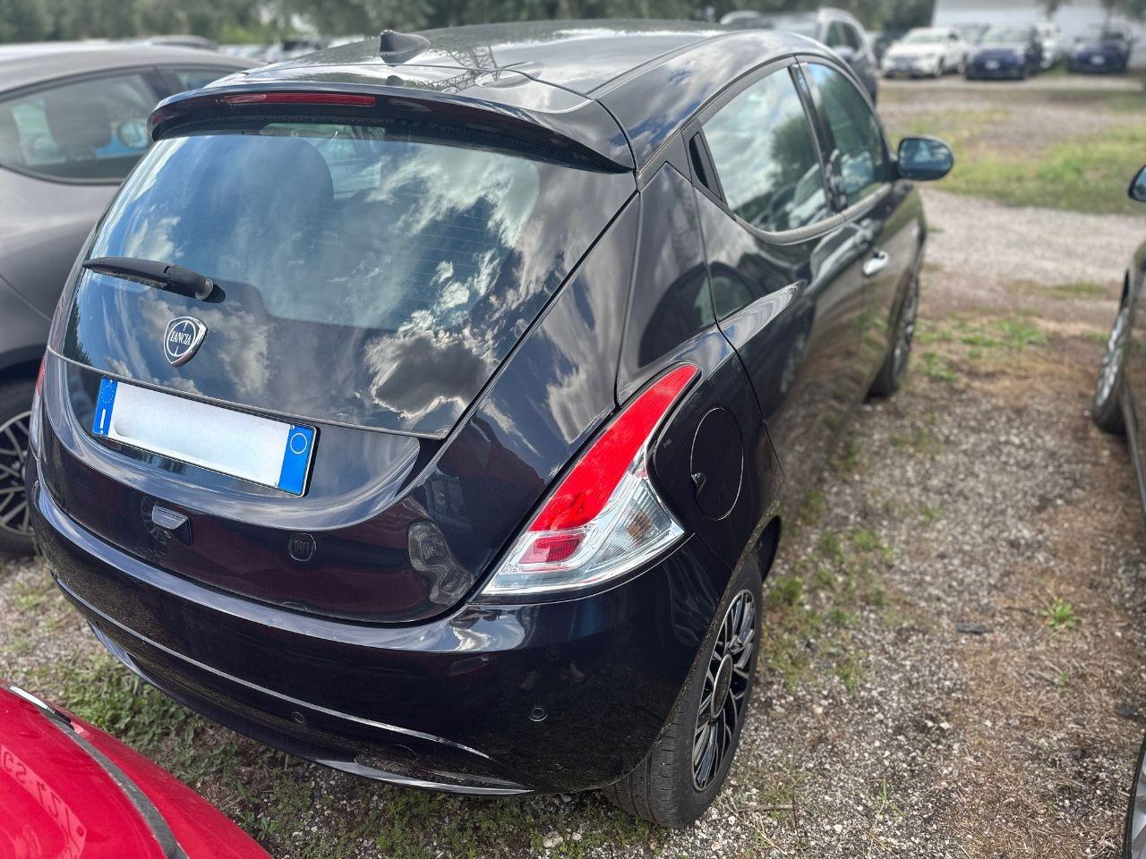 LANCIA Ypsilon III 2021 - Ypsilon 1.0 firefly hybrid Platino s&s 70cv
