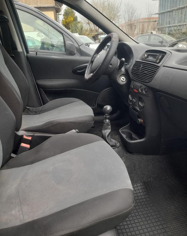 FIAT Punto 1.2 5 porte Active Natural Power