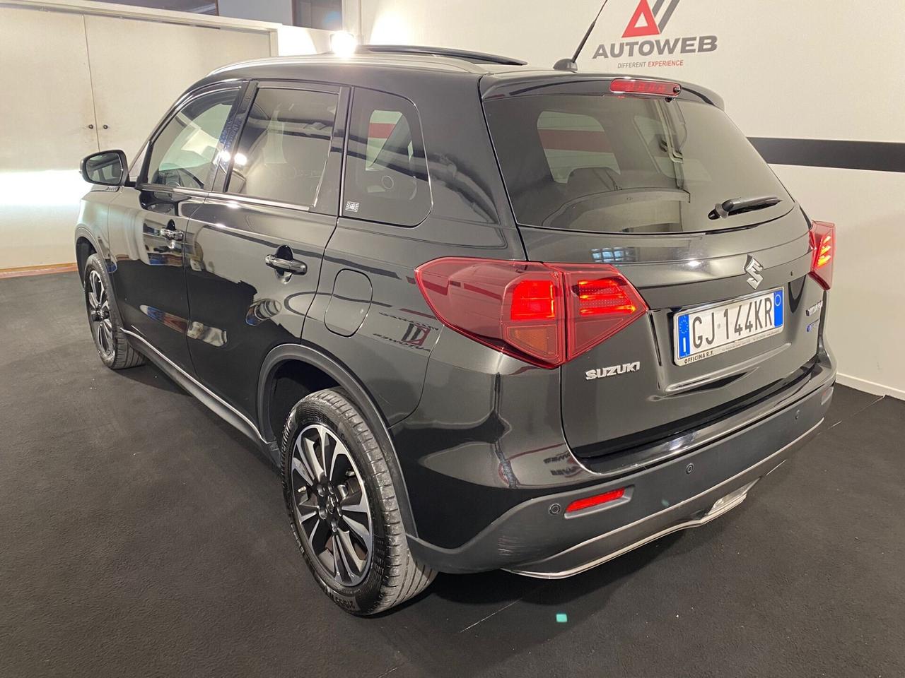 Suzuki Vitara 1.5 Hybrid A/T Starview