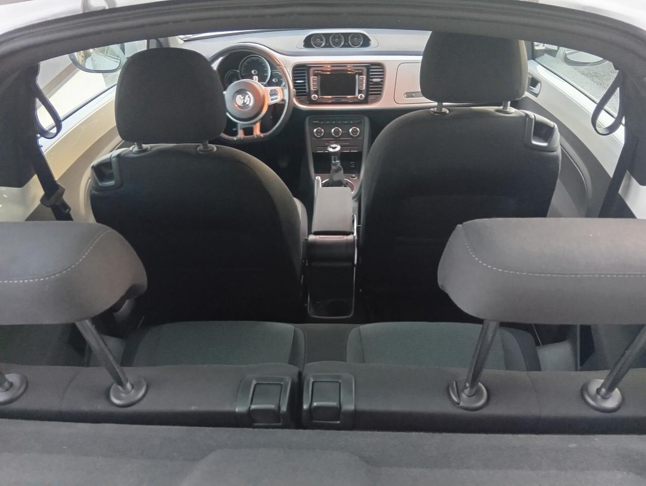 Volkswagen Maggiolino 1.6 TDI Design