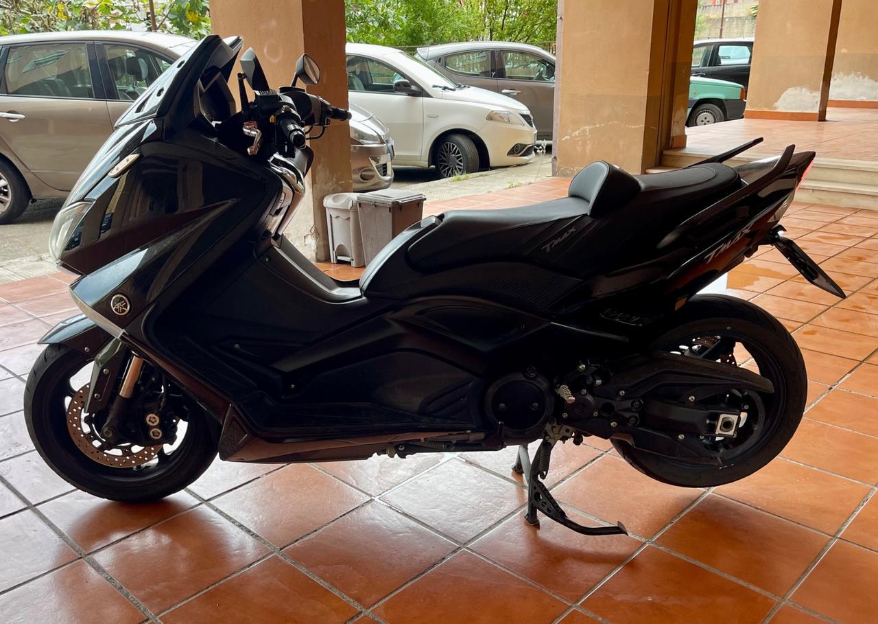 Yamaha T Max 530