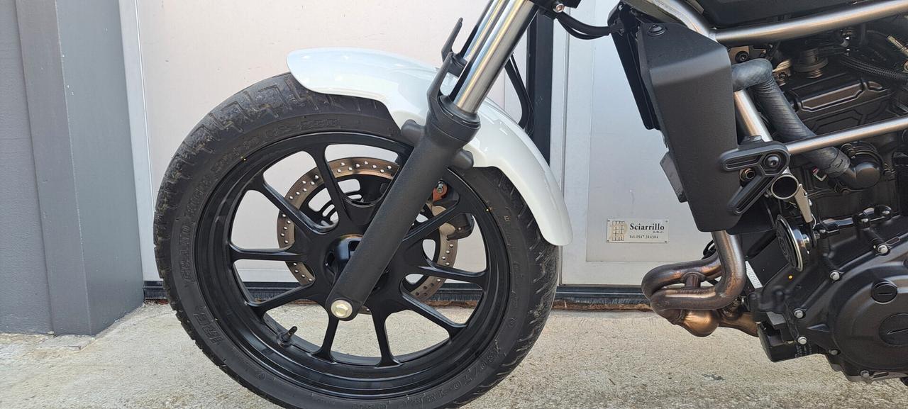 Kawasaki Eliminator 500