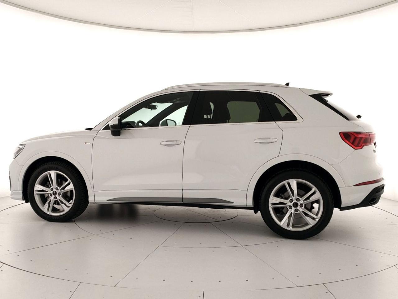 Audi Q3 35 2.0 tdi s line edition s-tronic