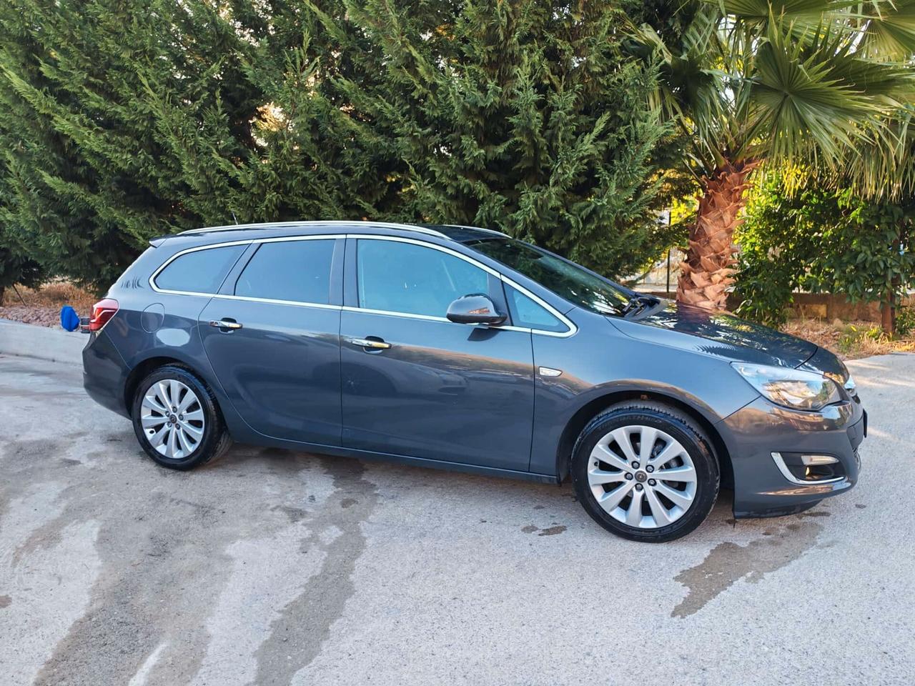 Opel Astra 1.4 Turbo 140CV Sports Tourer GPL Tech Cosmo