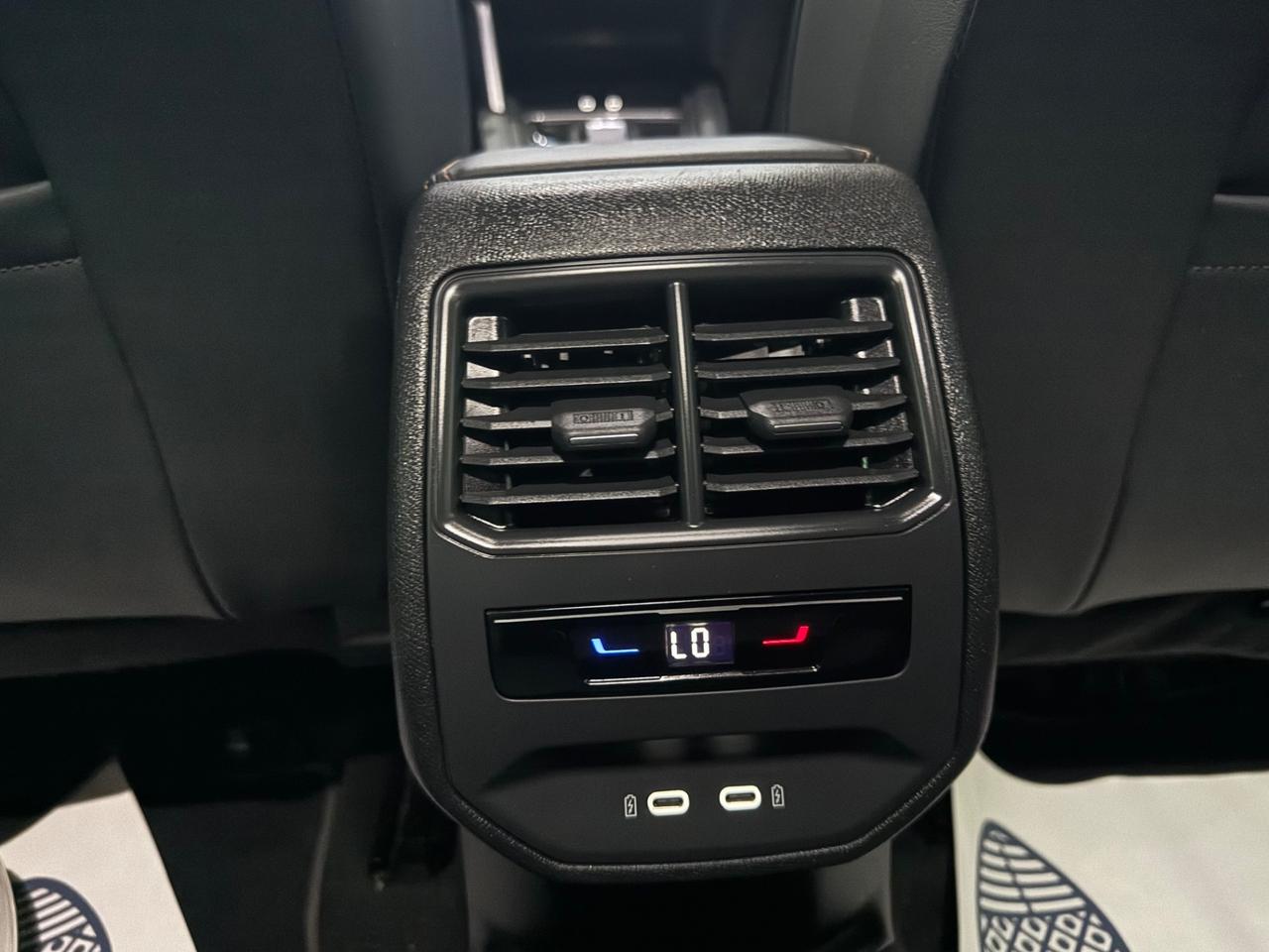 Cupra Formentor TSI150CV DSG+BLACK ED.+AMBIENT2024