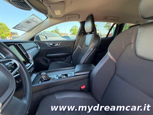 VOLVO V60 B4 (d) 197CV Geartronic Momentum Business Pro