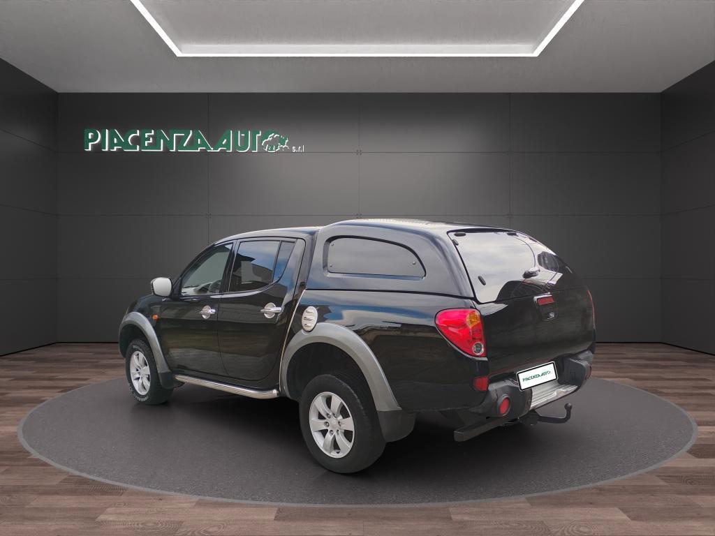 Mitsubishi L200 Double Cab L200 d.cab 2.5 di-d Intense