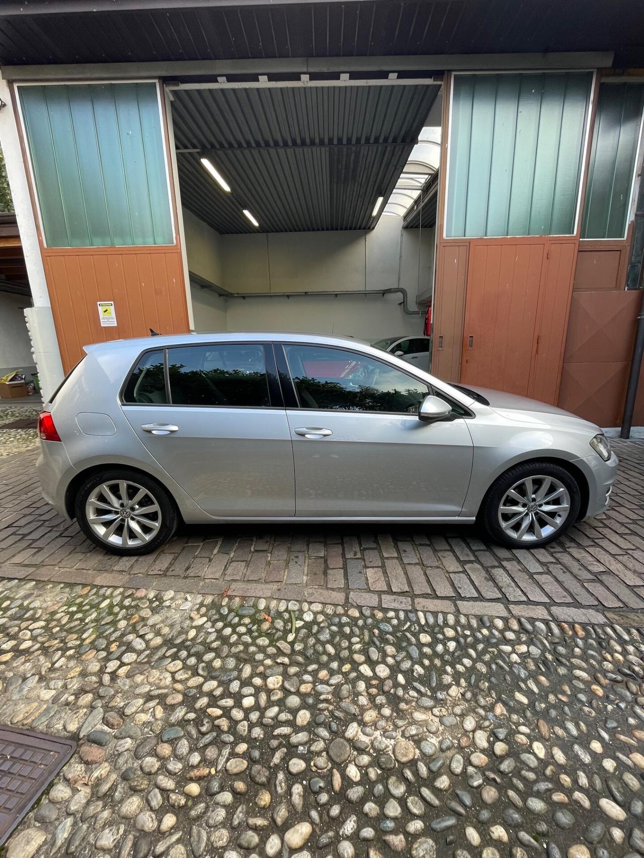 Volkswagen Golf 2.0 150cv DSG