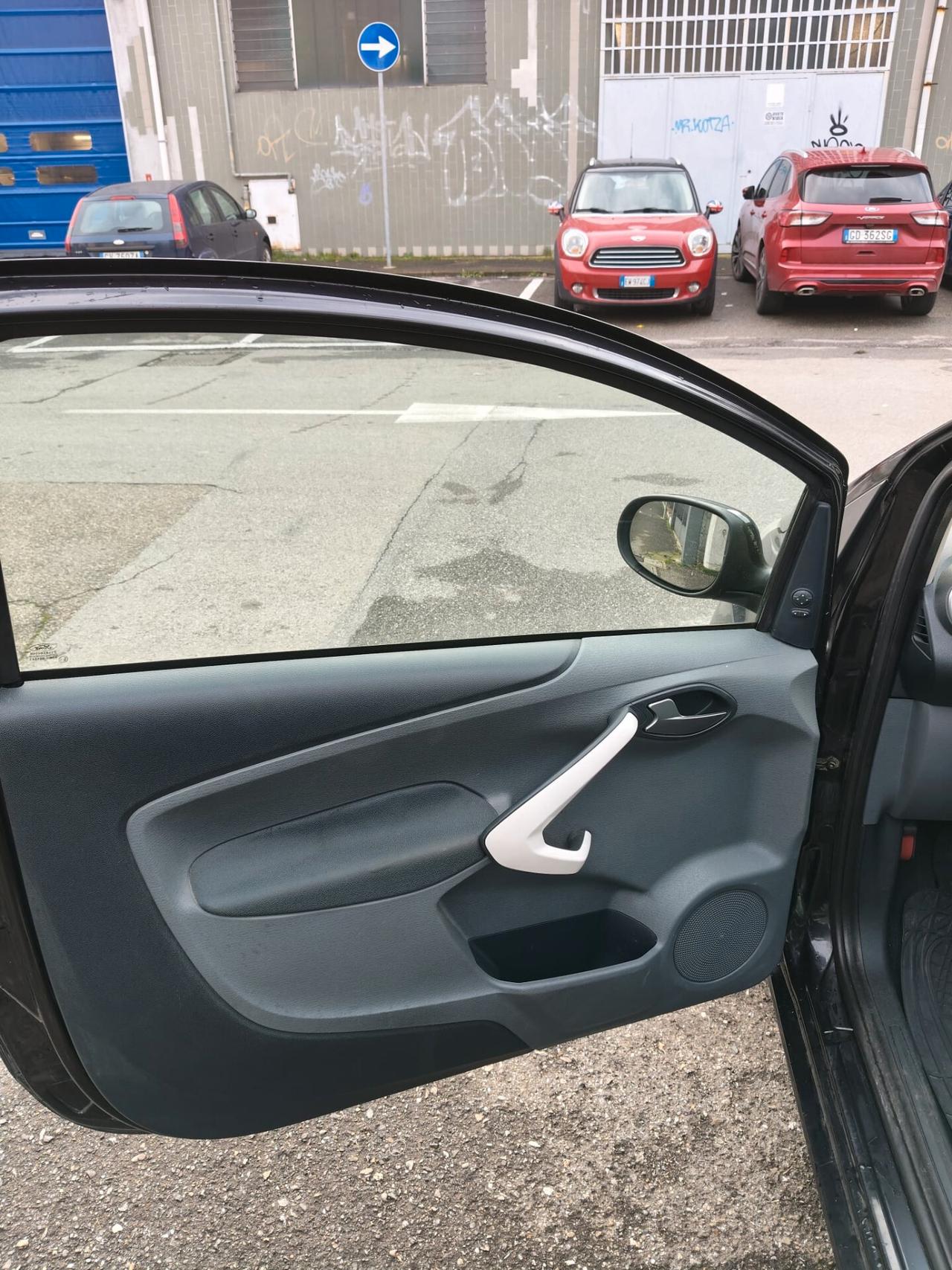 Ford Ka 1.3 TDCi 75CV Titanium