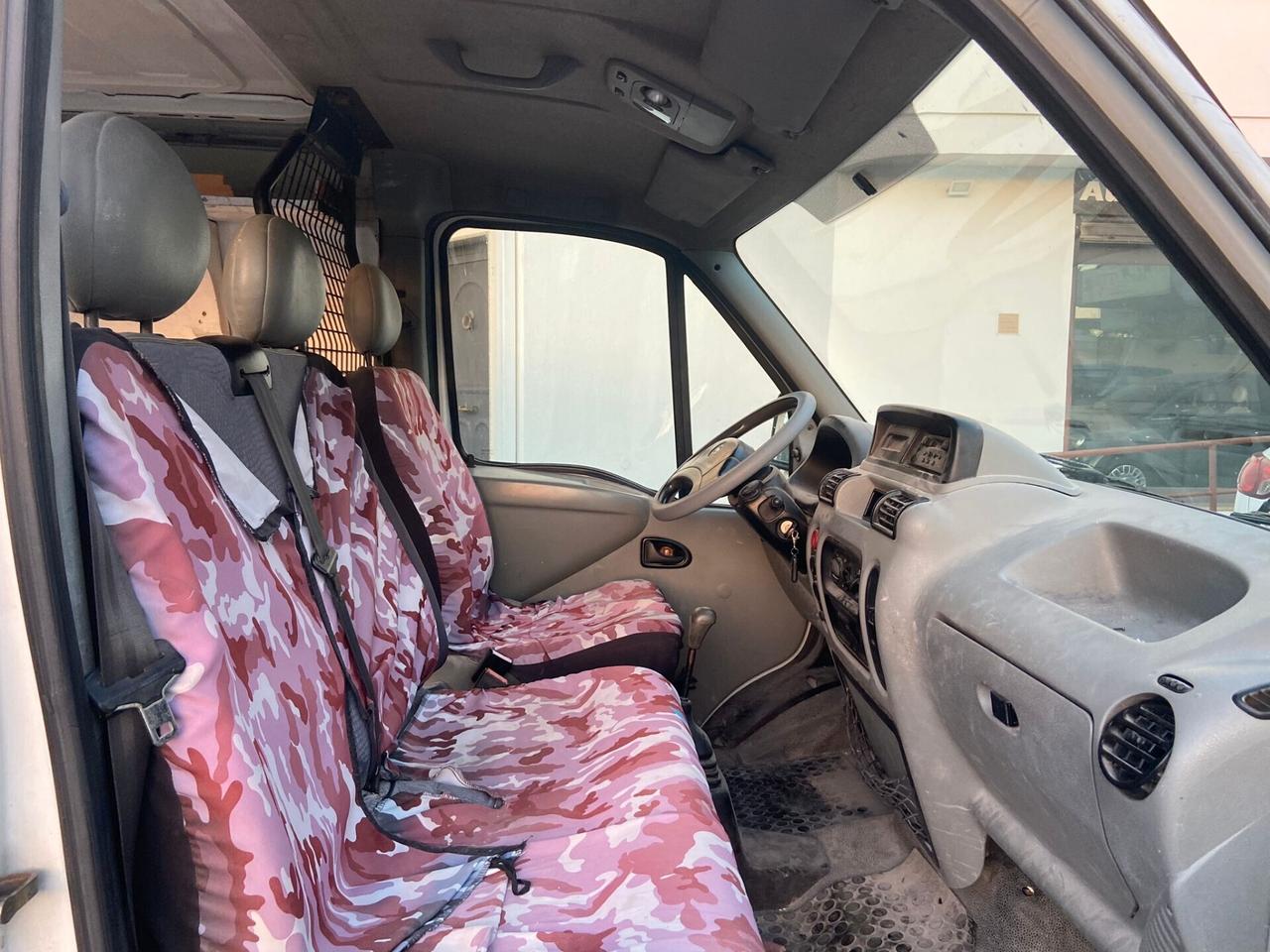 Nissan Interstar