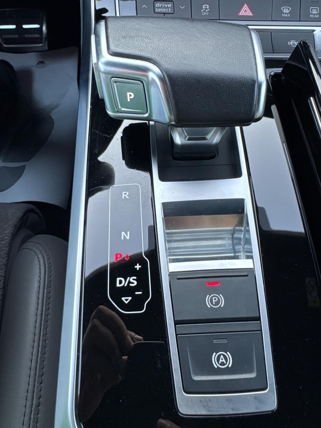 Audi Q8 45 TDI quattro S-Line Sport Tetto