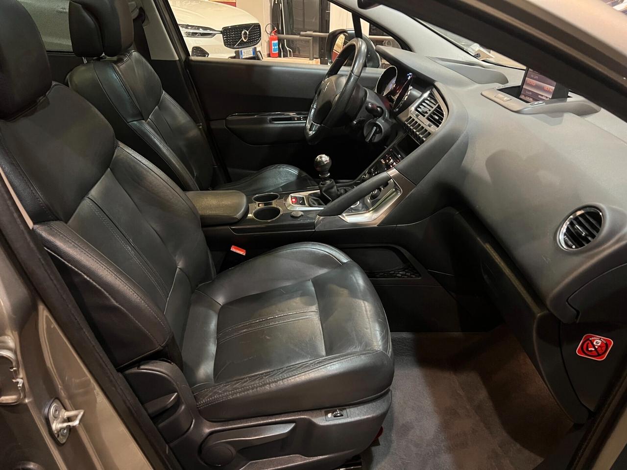 Peugeot 3008 1.6 HDi/TETTO+PELLE/UNIPROP