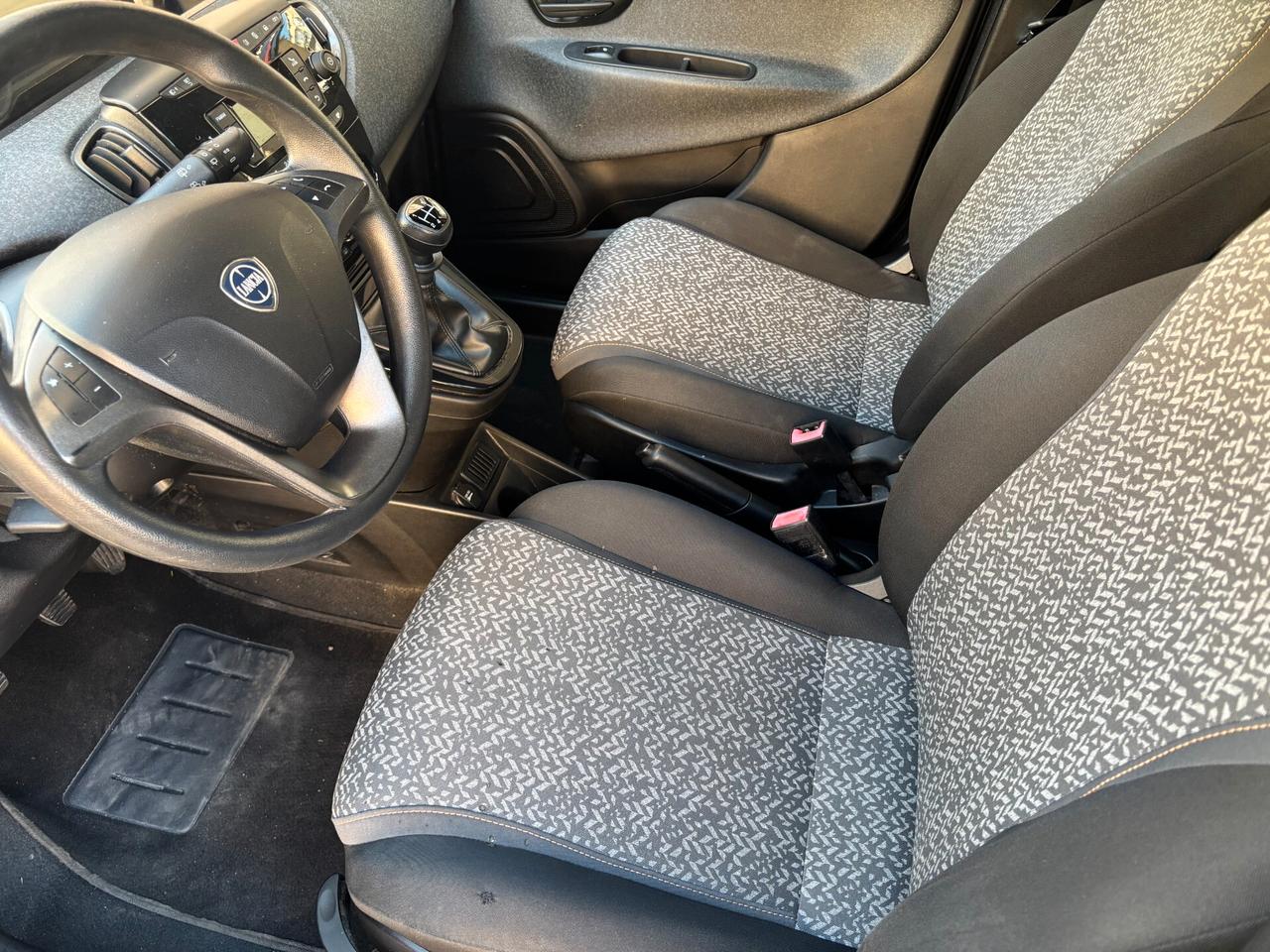 Lancia Ypsilon 1.2 69 CV 5 porte GPL Ecochic Elefantino Blu