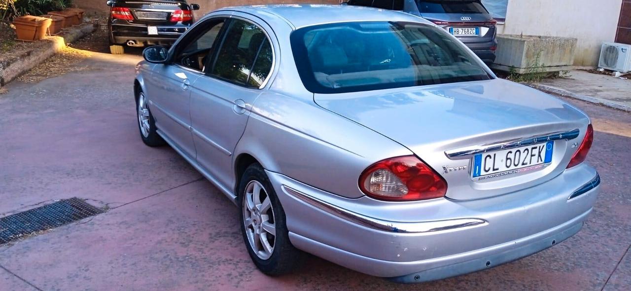 Jaguar X-Type 2.0D - 2003