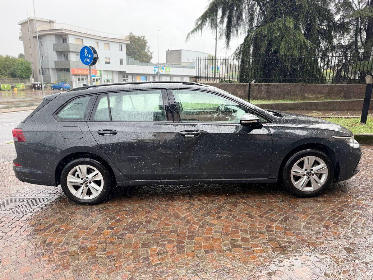 Volkswagen Golf Variant 1.5 etsi evo Style 130cv dsg
