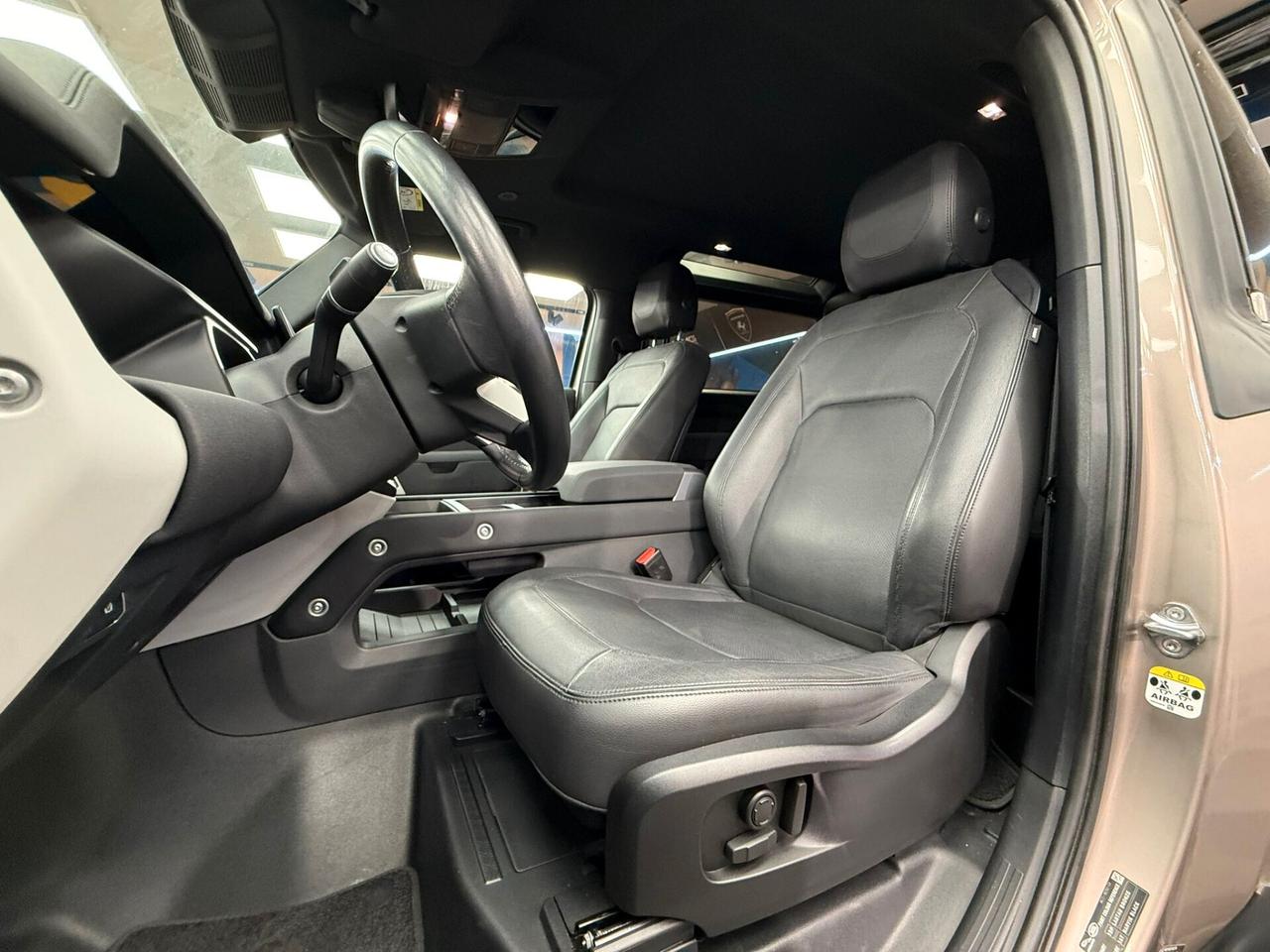 Land Rover Defender 90 3.0D I6 200 CV AWD Auto X-Dynamic SE (303)