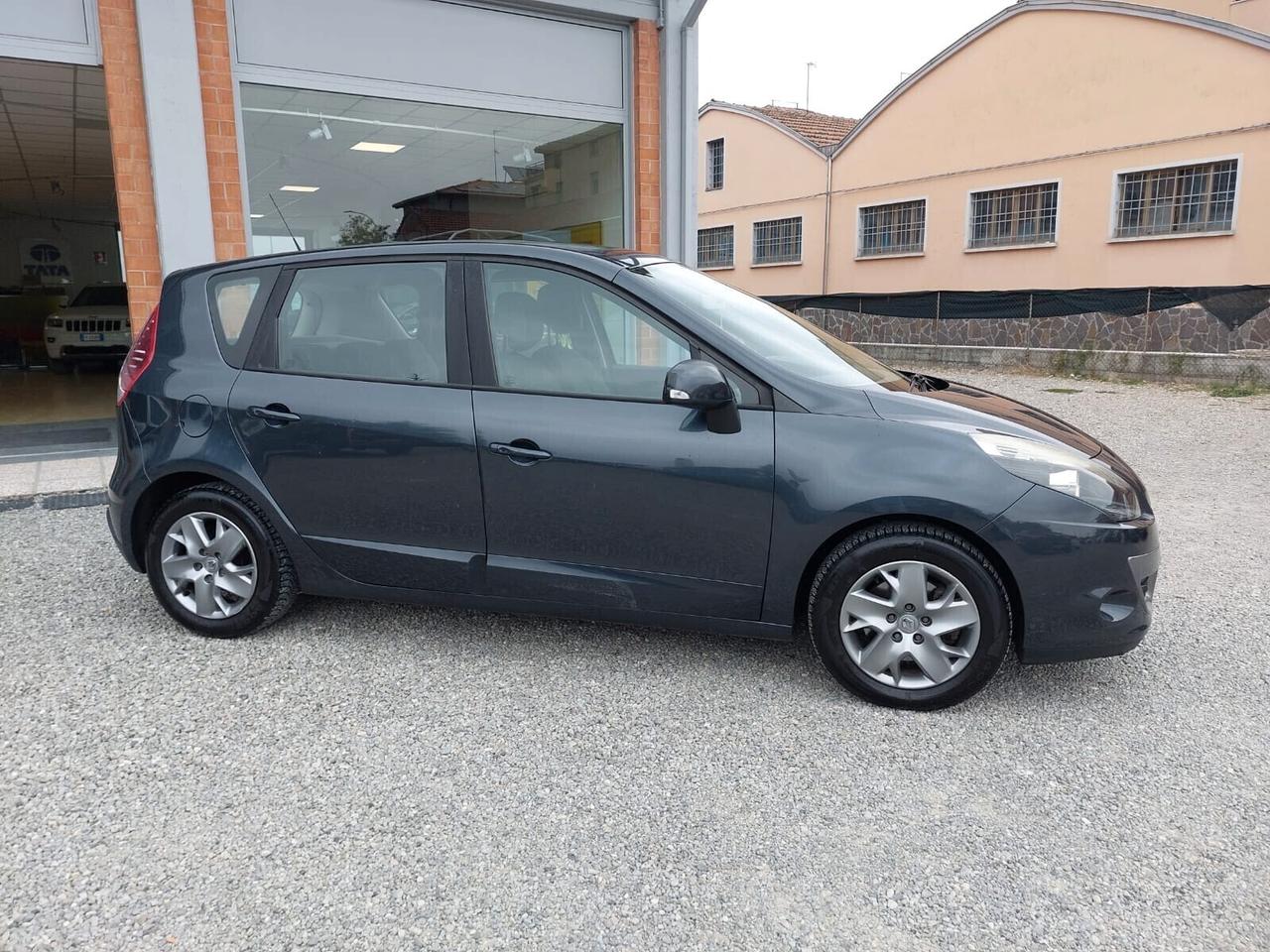 Renault Scenic Scénic X-Mod 1.5 dCi 110CV Luxe