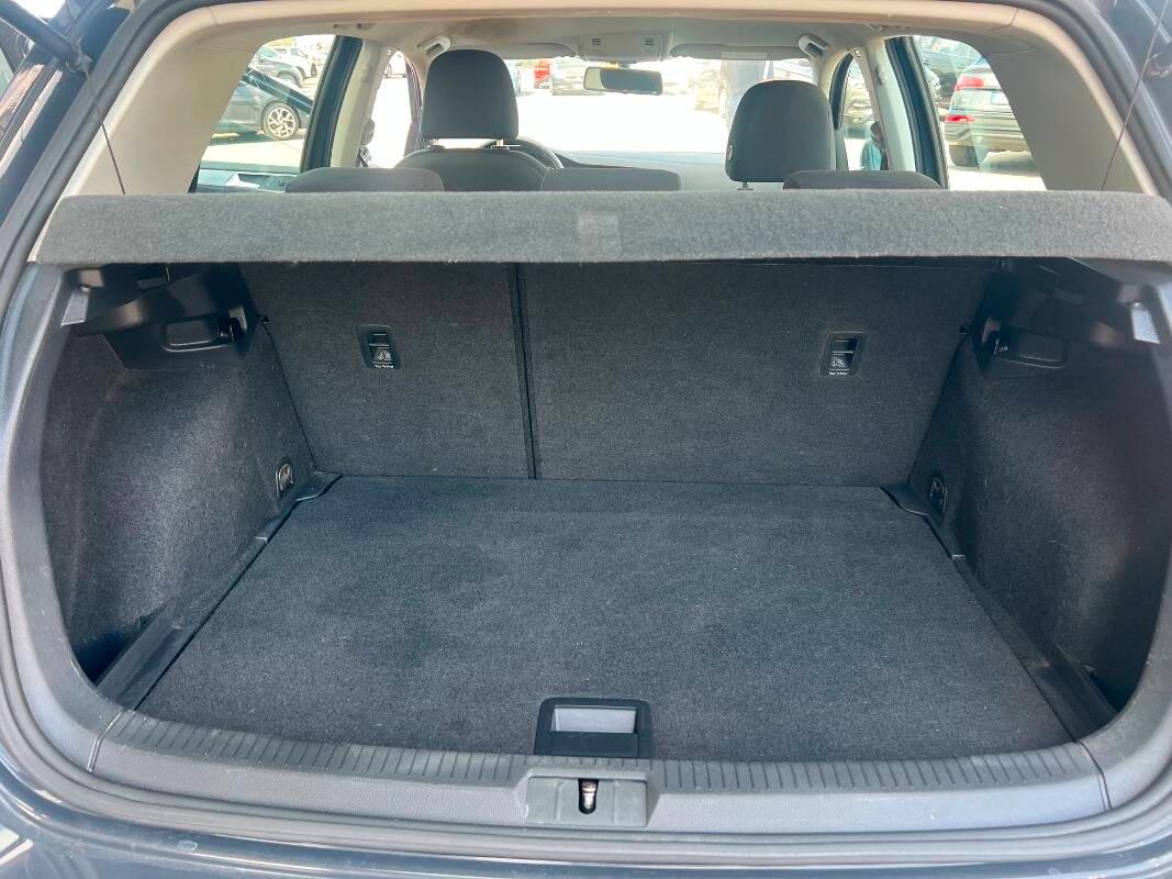 Volkswagen Golf 1.2 tsi Trendline 85cv 5p