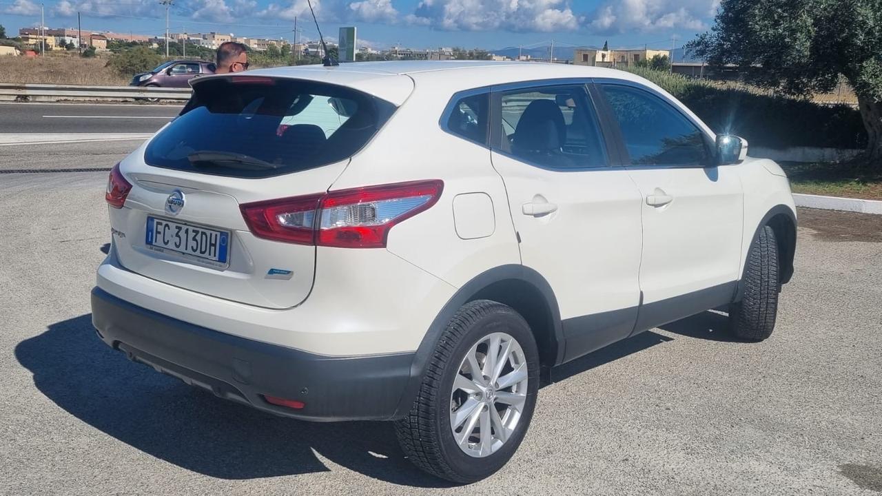 Nissan Qashqai 1.5 dCi Visia