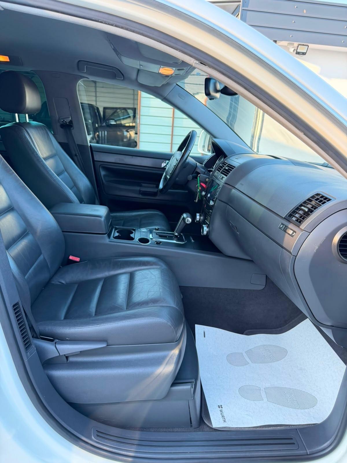 Volkswagen Touareg 3.0/240CV V6 TDI DPF tip. Dakar