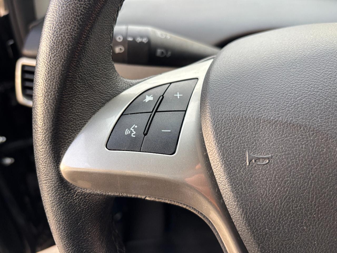 Lancia Ypsilon 1.0 5 porte Gold-2021