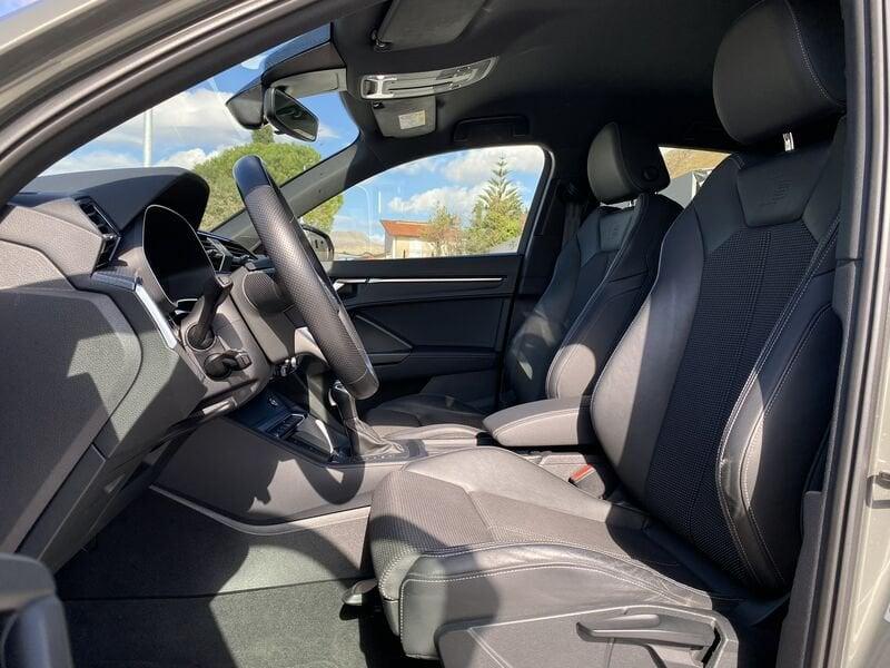 Audi Q3 SPB S Line interno ed esterno 2.0 TDI 150CV S-Tronic 35