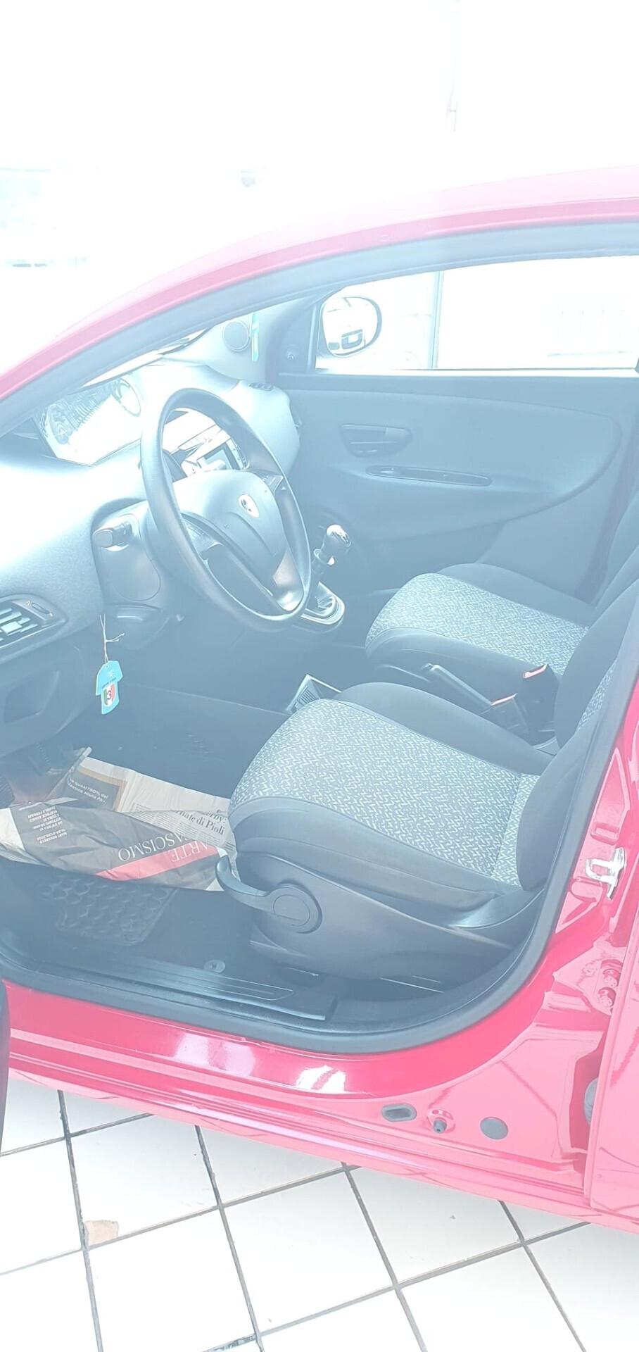 Lancia Ypsilon 1.2 69 CV 5 porte GPL Ecochic