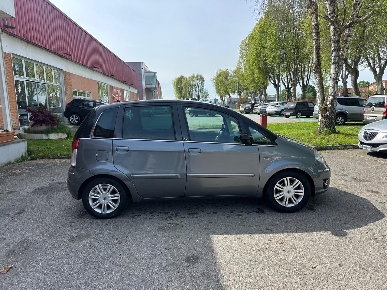 Lancia MUSA 1.4 16V Poltrona Frau gpl