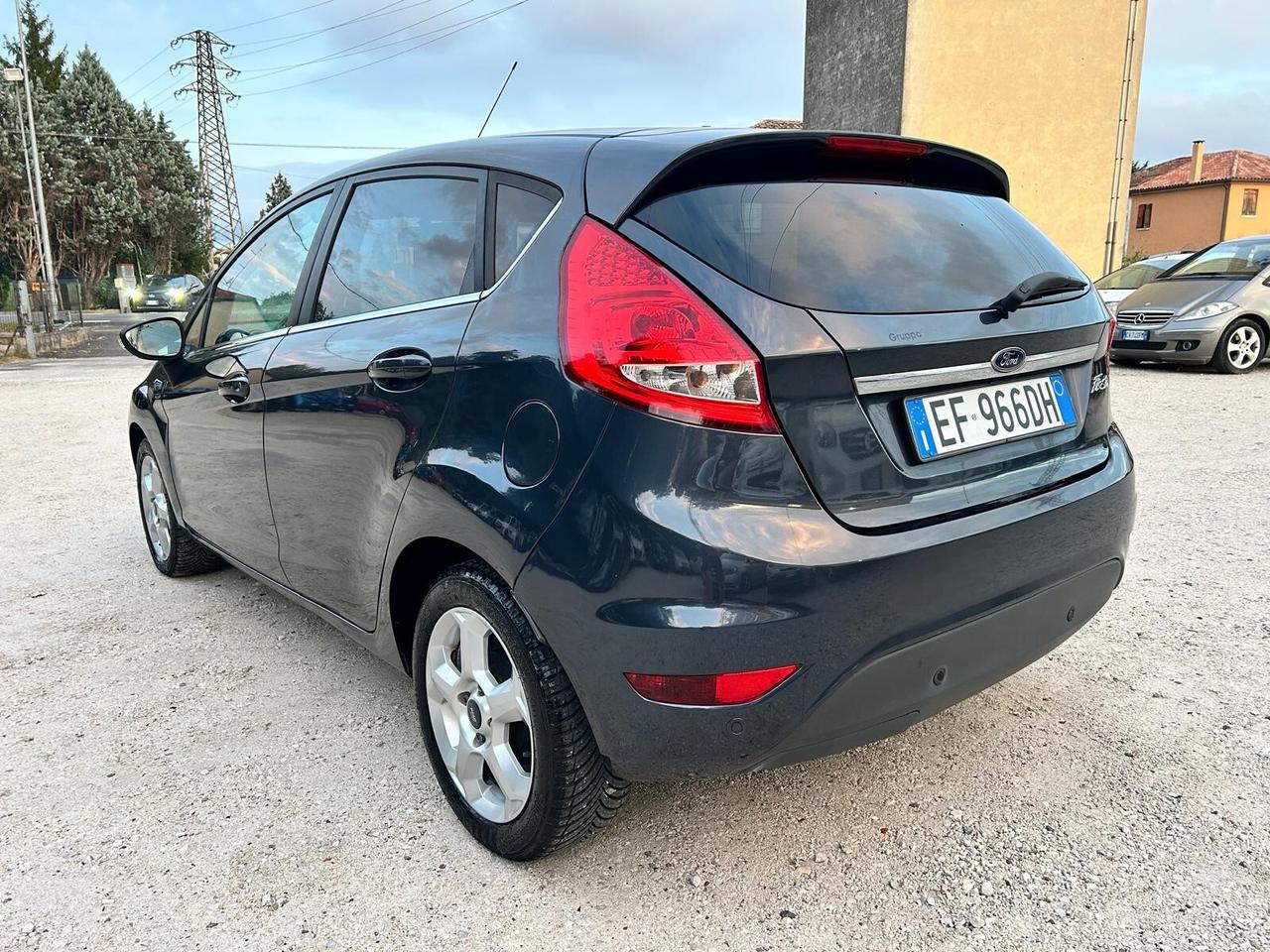 FORD FIESTA 1.2 82CV TITANIUM UNICO PROPRIETARIO