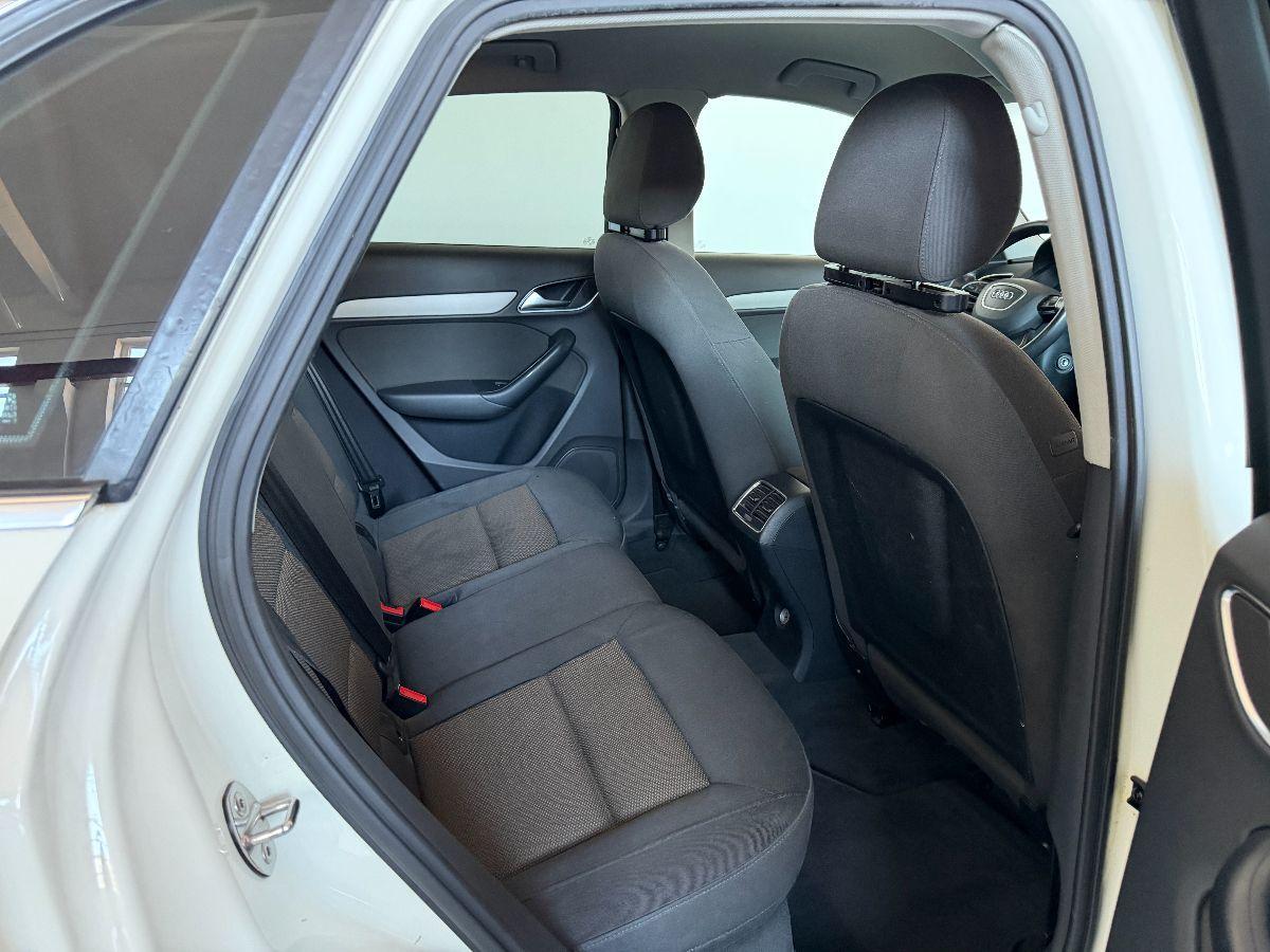 AUDI - Q3 - 2.0 TDI 150 CV Business
